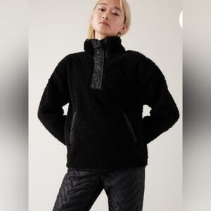 Athleta Ladies Cloud Fleece  Jacket/Swearshirt. Size S    NWT